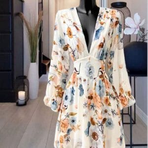 Robe crème fleurie